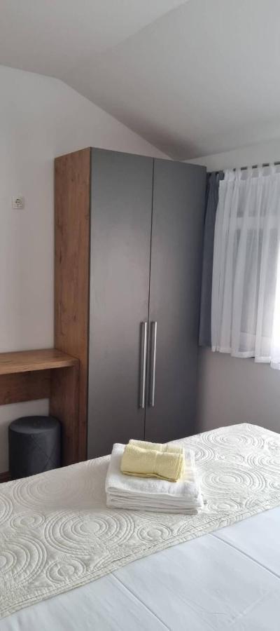 Apartment Petra Stari Grad Kültér fotó